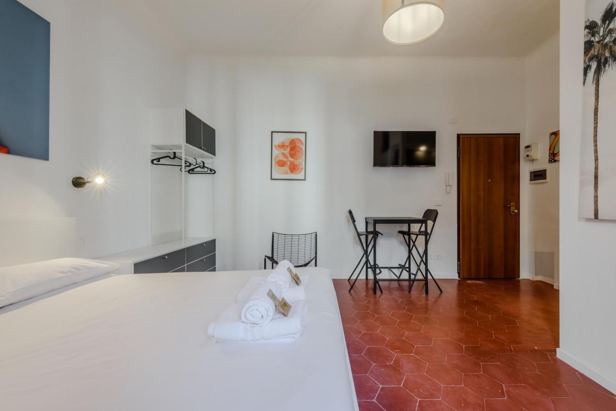 New And Functional Apartments Near The Metro Milan Exterior photo
