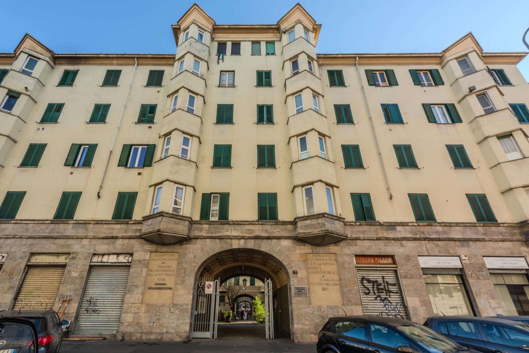 New And Functional Apartments Near The Metro Milan Exterior photo