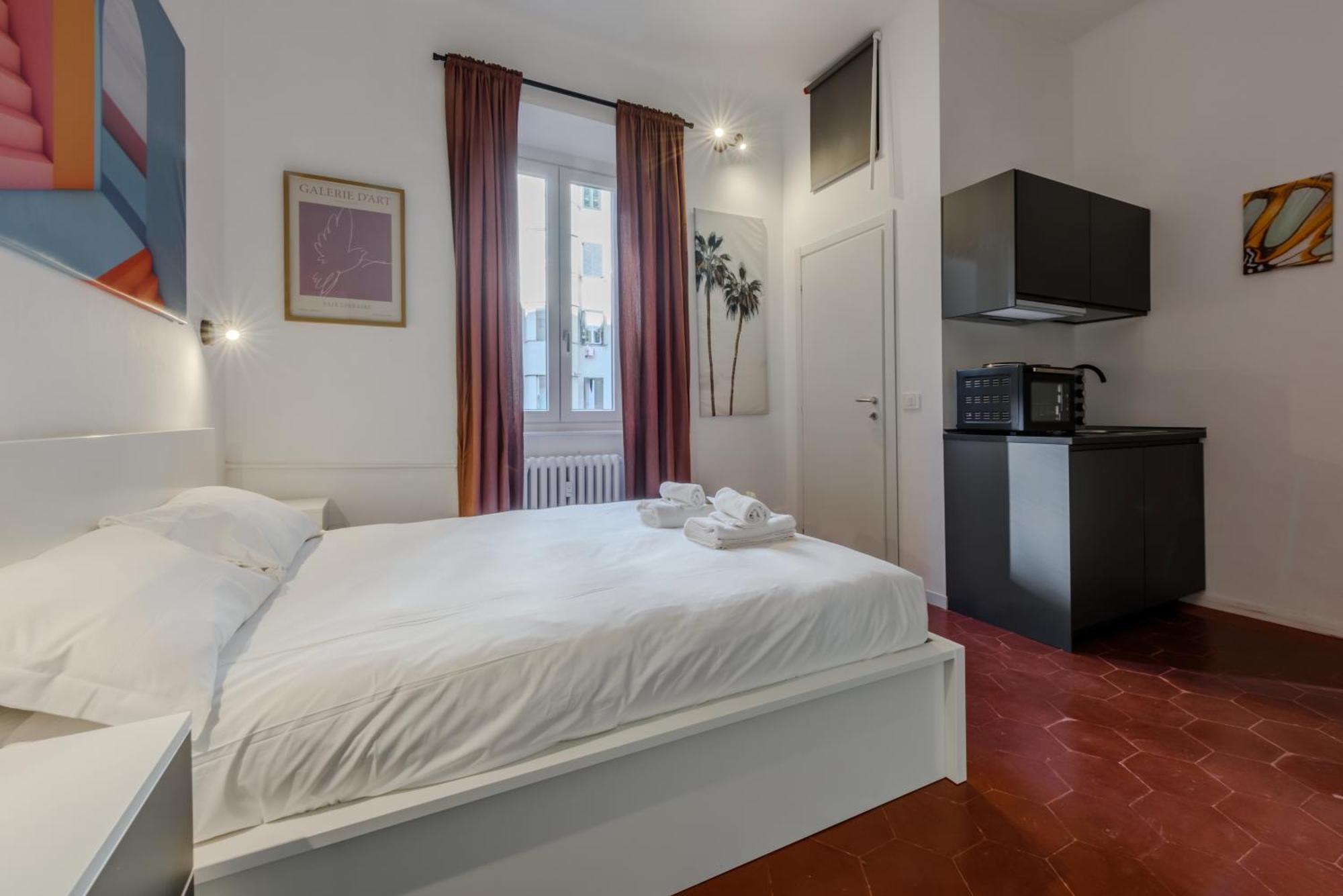 New And Functional Apartments Near The Metro Milan Exterior photo