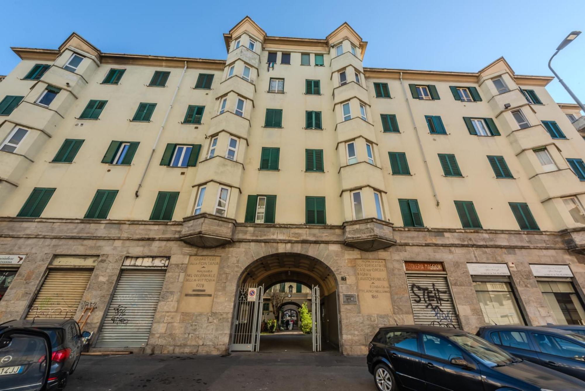 New And Functional Apartments Near The Metro Milan Exterior photo